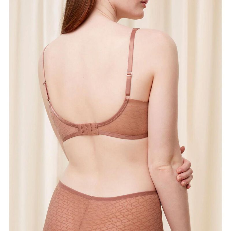 Triumph Signature Sheer image number 5